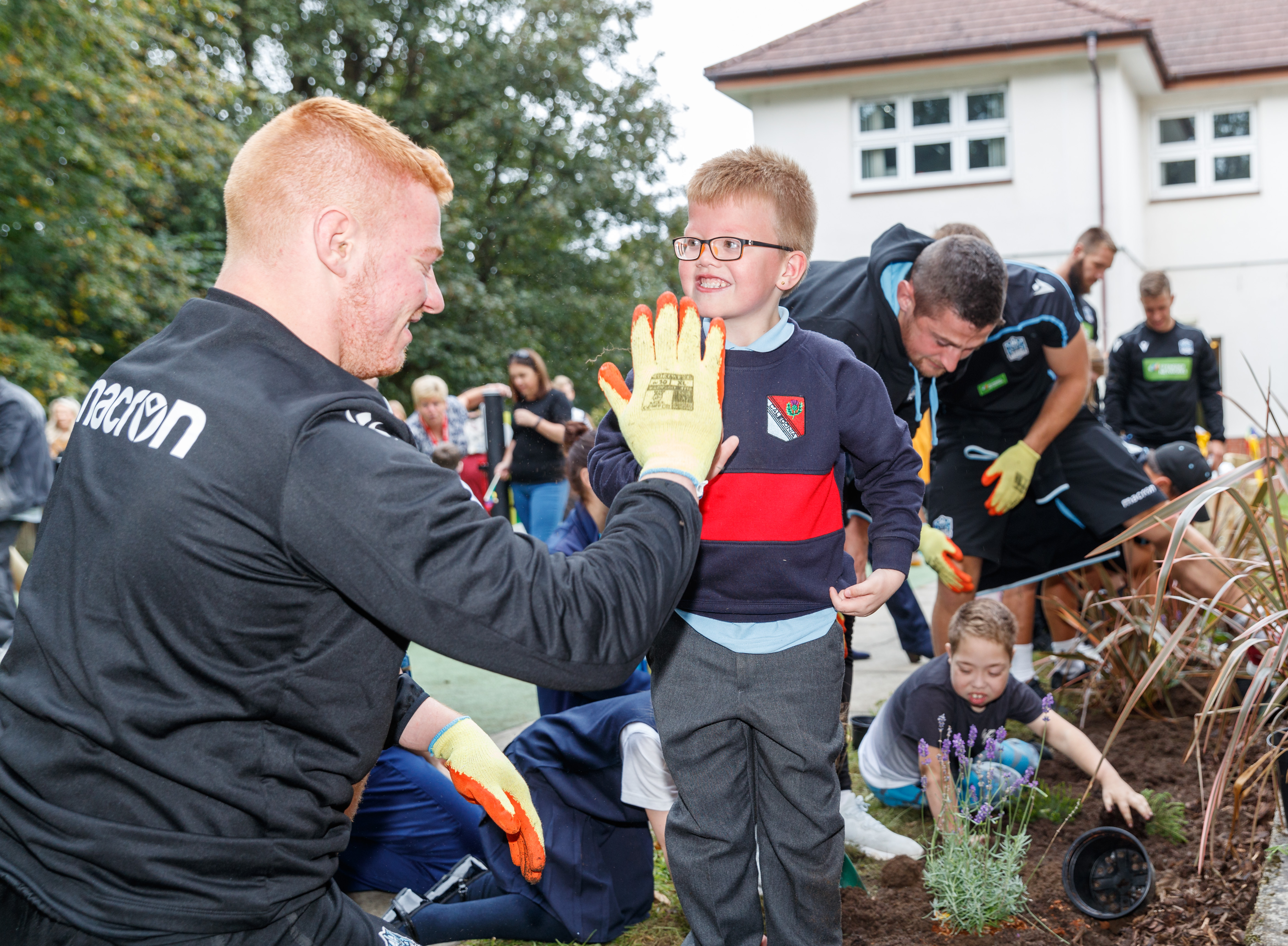 Building a colourful legacy for Rainbow House with Glasgow Warriors